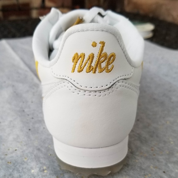 Nike Classic Cortez - Picture 6 of 7